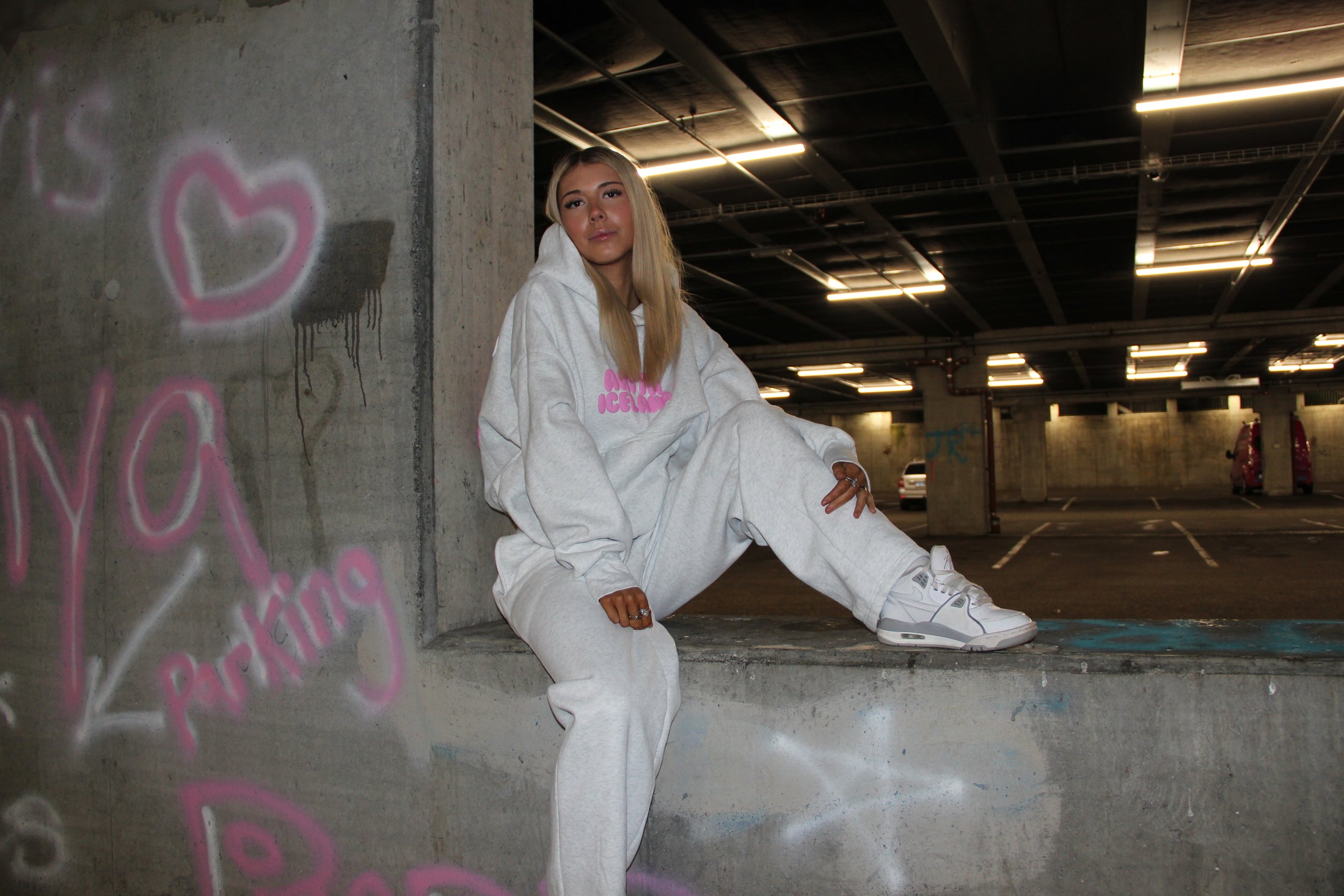 Comfort Set - Straight Leg Sweatpants