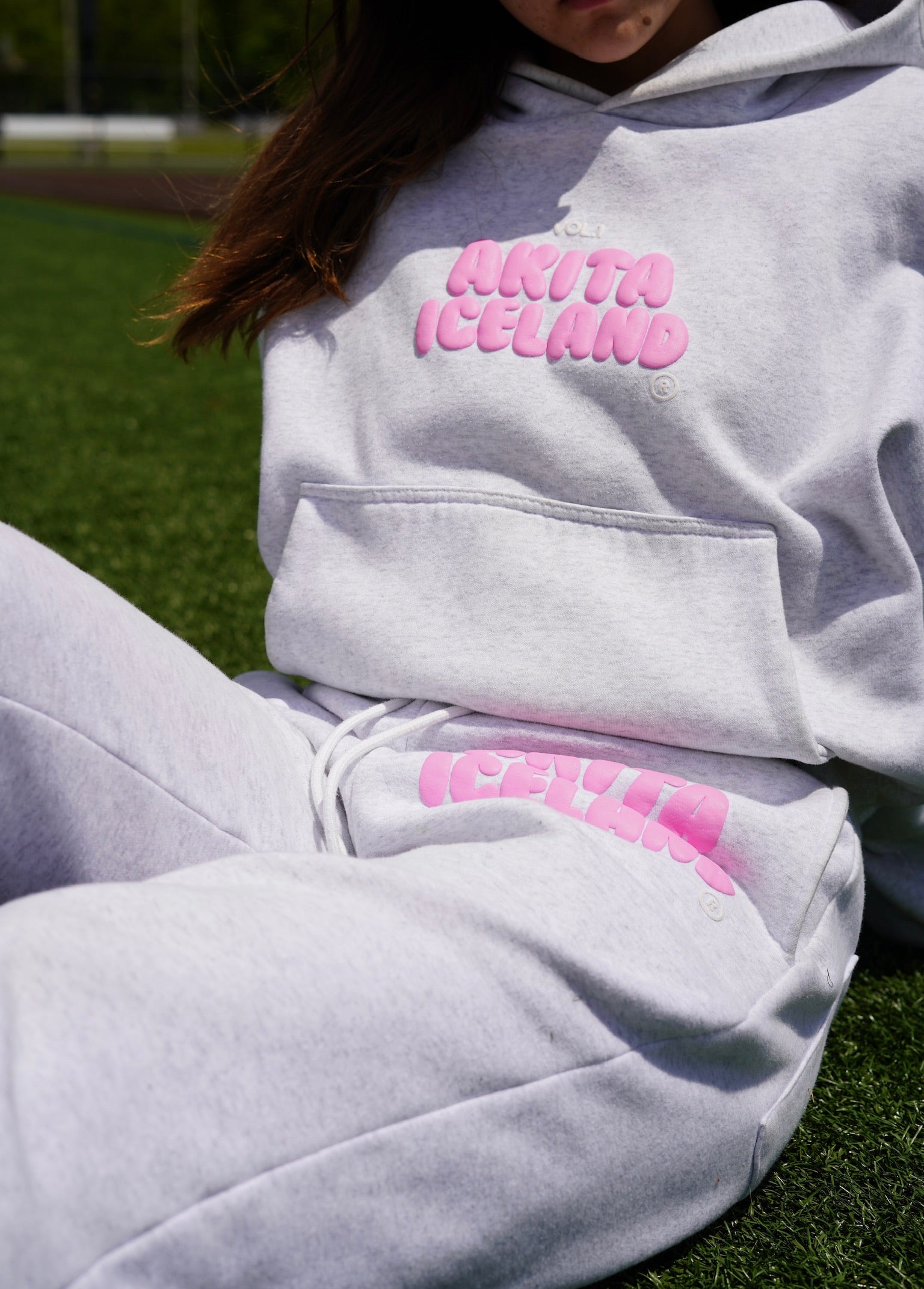 VOL1 BUXUR - Perlugrár