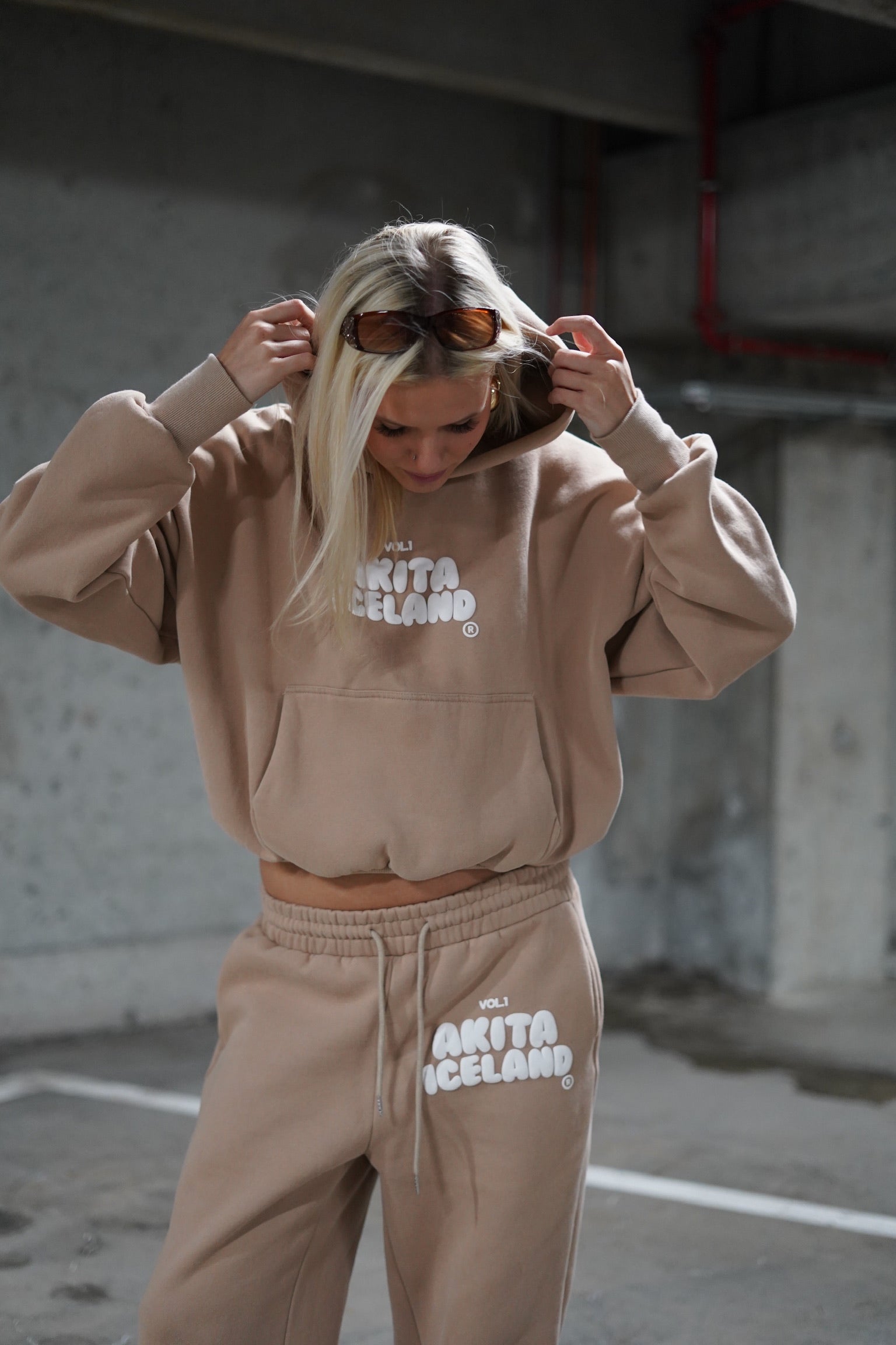 VOL1 HETTUPEYSA - Karamellubrúnn