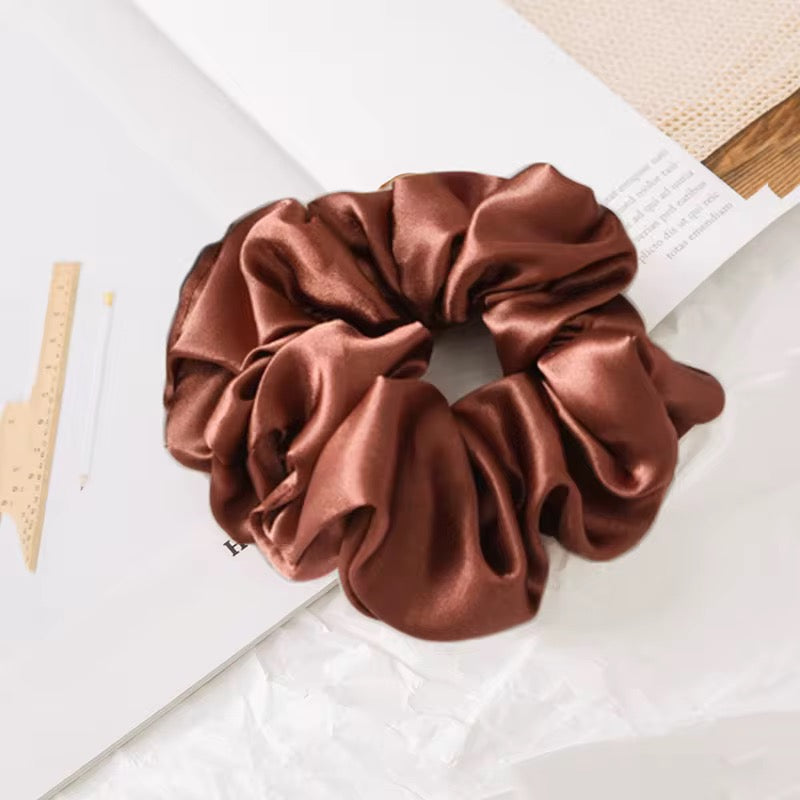 🩷 Cloud Silk Scrunchie